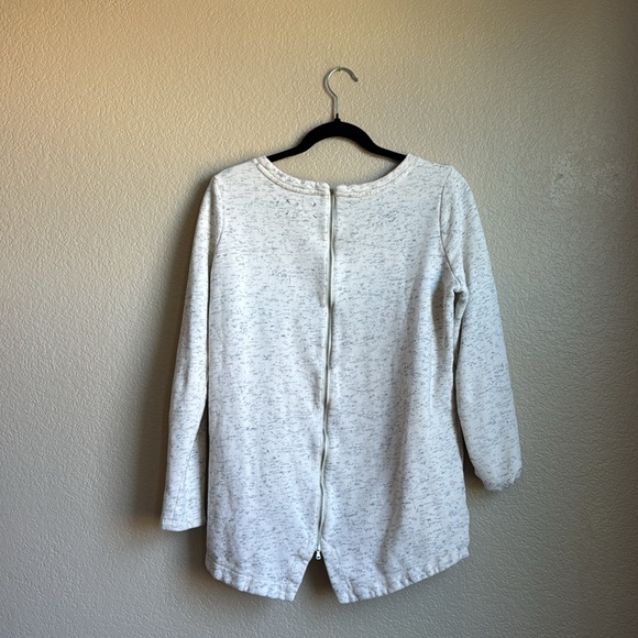 Lou and Grey heather sweater - Picture 3 of 4